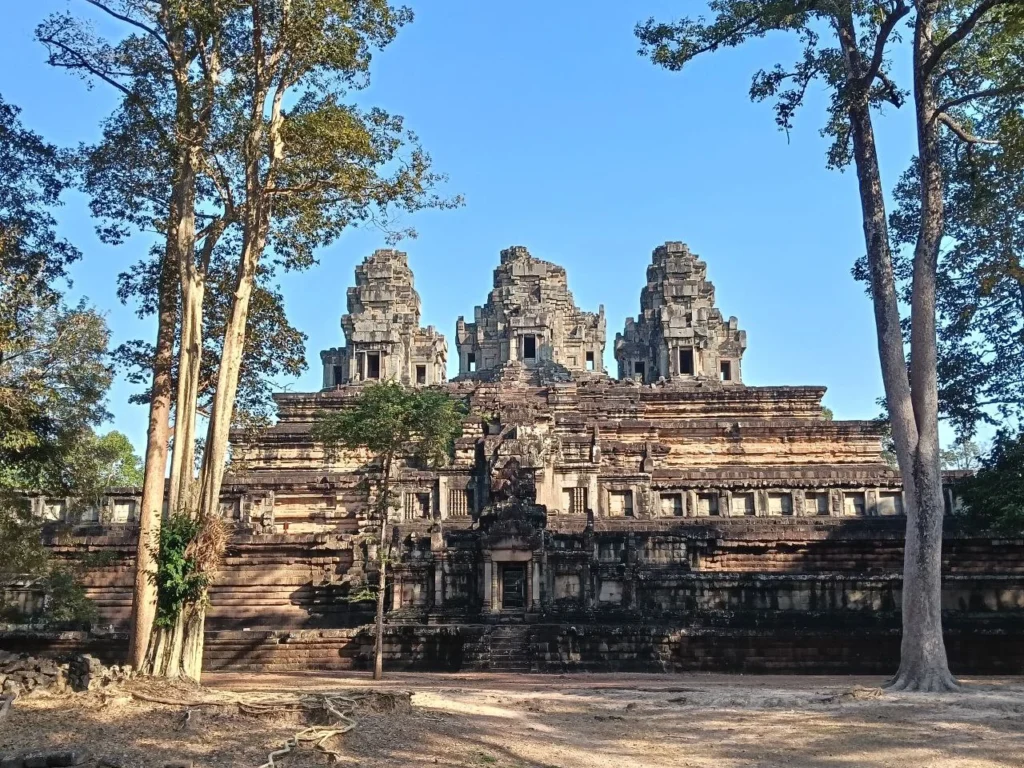 Tour privado en Angkor Wat con guía en español - Angkor Cantinflas